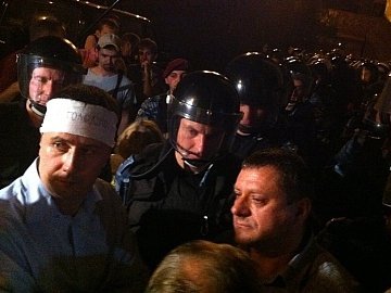 У Києві на мітингу на захист мови билися з «Беркутом». ФОТО. ВІДЕО