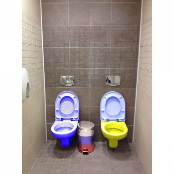 Інтернет сміється з олімпійських туалетів у Сочі