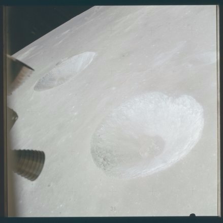 Фотографії з Місяця, які NASA збирало 15 років. ФОТО