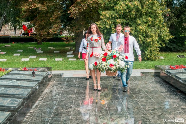 Ми повинні пам’ятати: працівники луцького «Мотору» вшанували полеглих Героїв