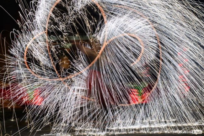 Вогонь у лініях і візерунках із «Ночі у Луцькому замку». ФОТО