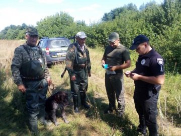 На Волині сезон полювання на пернатих лише розпочався, але вже виявили низку порушень