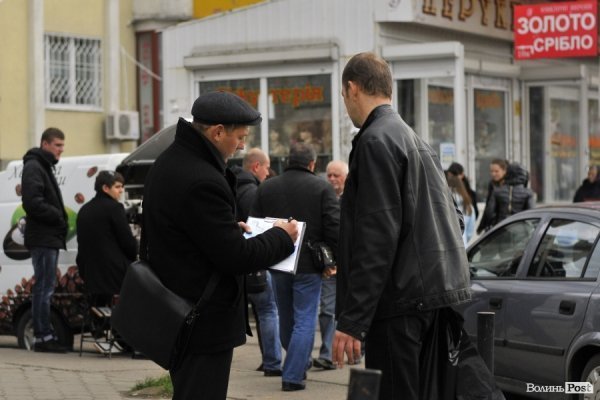 Завокзальний ринок. БУДНІ МІСТА