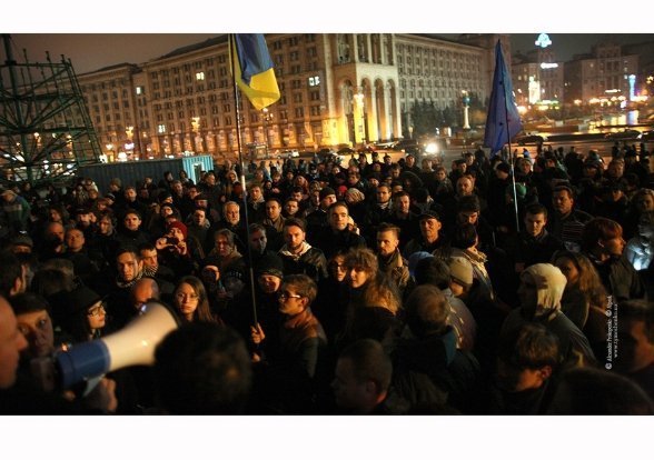Як Кличко, Тягнибок і Яценюк мітингували на Євромайдані. ФОТО
