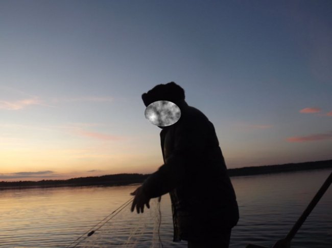 На Волині посеред ночі затримали чотирьох браконьєрів, які ловили рибу «острогами». ФОТО