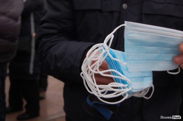 Як луцький Майдан ішов у  наступ на Волинську ОДА. ФОТО