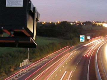 Повідомили, коли в Україні запрацює відеофіксація порушень ПДР