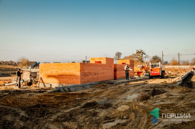 У селі під Луцьком  добудовують дитячий садок. ФОТО