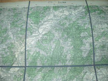 Чоловік віз через кордон старовинні військові карти. ФОТО
