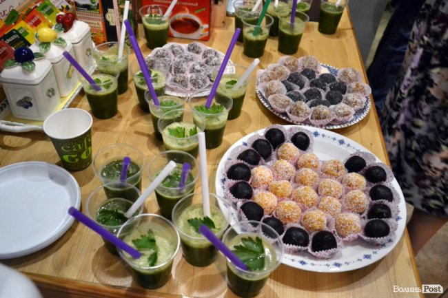 Тусівка для йогів: як у Луцьку медитували та просвітлювалися