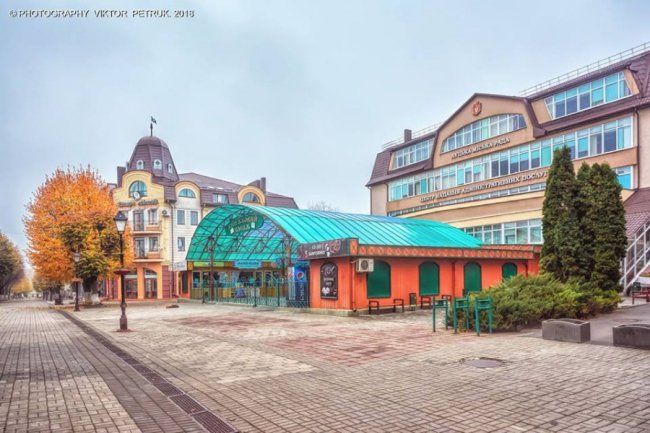 Атмосферна осінь у Луцьку: душевна фотодобірка