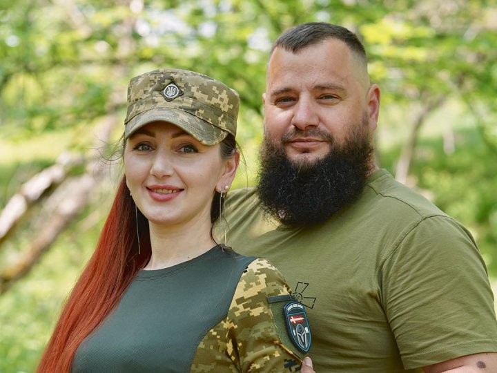 Обоє – молодші лейтенанти: подружжя з Волині пліч-о-пліч служать у 14 ОМБр 