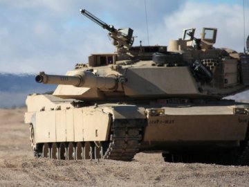 Україна отримає американські танки Abrams восени, – голова Пентагону