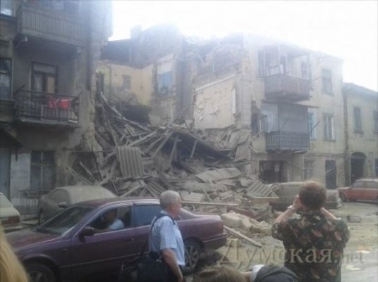В Одесі обвалився будинок. ФОТО. ВІДЕО