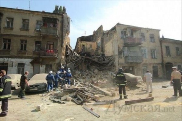 В Одесі обвалився будинок. ФОТО. ВІДЕО