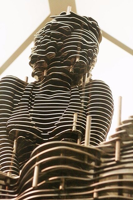 Корейський дизайнер створює вишукані скульптури із заліза. ФОТО