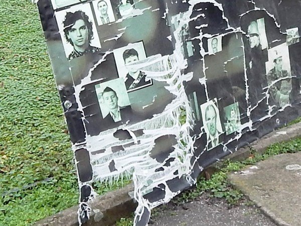 Ковельчани обурені виглядом стенду пам’яті «Небесній Сотні». ФОТО