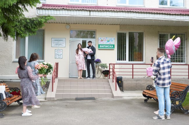 Акторка серіалу «Жіночий лікар» народила у Луцьку донечку