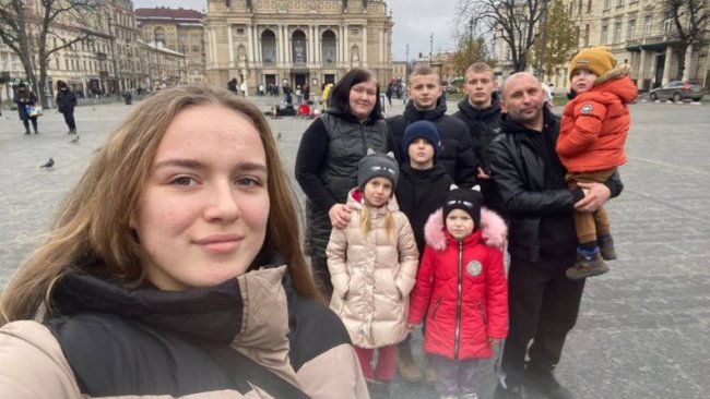 «Сховайте бирочку в носок, щоб ми знали чия дитина»: лучанка розповіла про пологи у перший день повномасштабки. ФОТО, ВІДЕО