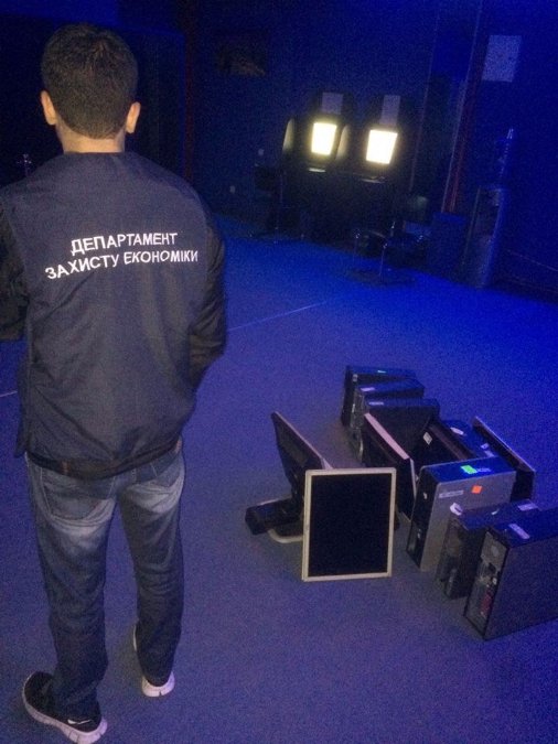 Згорілі автівки та спроби самогубства. Надзвичайні новини тижня (9-15 жовтня)