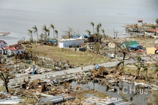 Жахливі  фото тайфуну «Хайянь» на Філіппінах 
