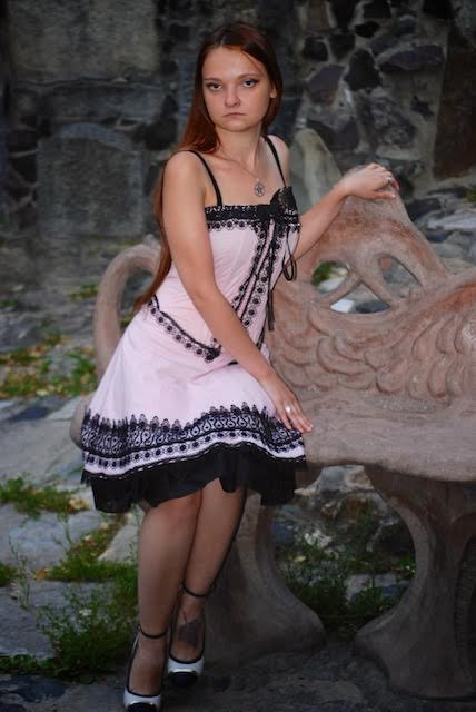 Волонтерки з Луцька, щоб допомогти українським воїнам, спробували себе у ролі моделей. ФОТО