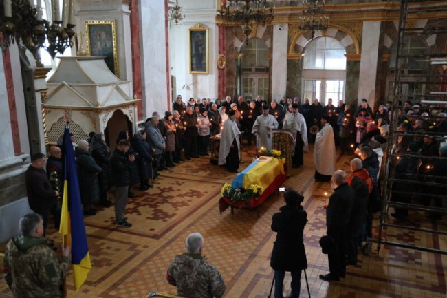 Загинув за вільну Україну: як Луцьк прощався з Героєм Сергієм Ткачем