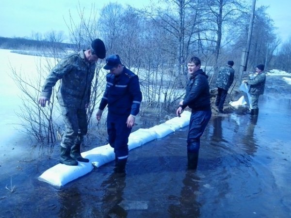 На Волині ледь не затопило дорогу між селами. ФОТО