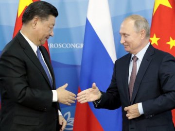 Китай розглядає постачання летального обладнання Росії, – голова ЦРУ
