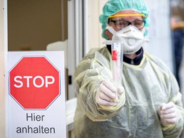 Через спалах Covid-19 у Києві на карантин закрили два гуртожитки та два монастирі