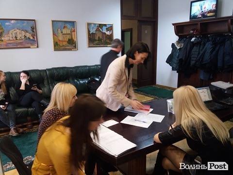 Юлія Вусенко реєструється на сесії