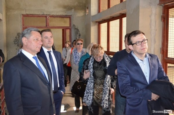 У Луцьку поляки проінспектували хід реконструкції міського зоопарку. ФОТО