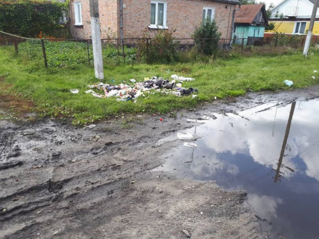 Район «Гниловодь»: Вулиця в Ківерцях після дощу неначе болото. ФОТО