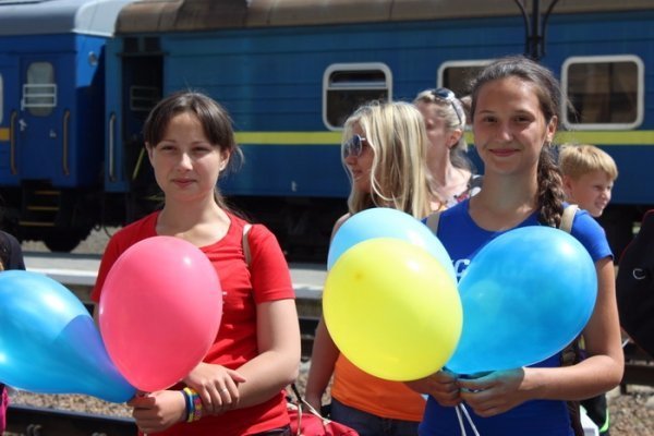 На відпочинок до Луцька прибули діти з Волновахи. ФОТО