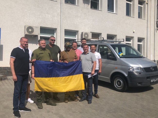 «Волиньгаз» передав автомобіль військовим на День Незалежності України   