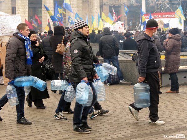Майдан буденний. НОТАТКИ ОЧЕВИДЦЯ. ФОТО