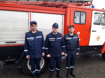 У Луцьку врятували пенсіонера, який ледь не згорів у будинку 