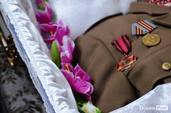 На Волині попрощалися із 86-річним упівцем. ФОТО