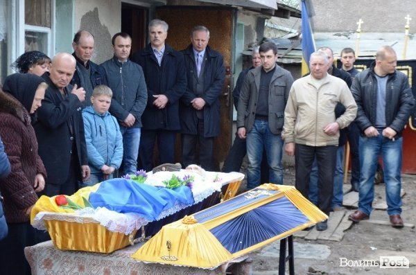 На Волині попрощалися із 86-річним упівцем. ФОТО