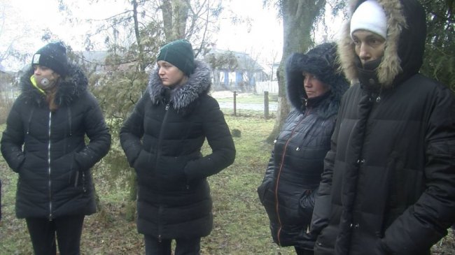 Понад 40 школярів на Волині пів року до школи їздять рейсовим автобусом. ВІДЕО