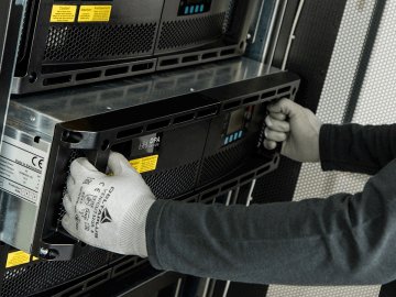 Переваги гелевих акумуляторів для джерел безперебійного живлення*