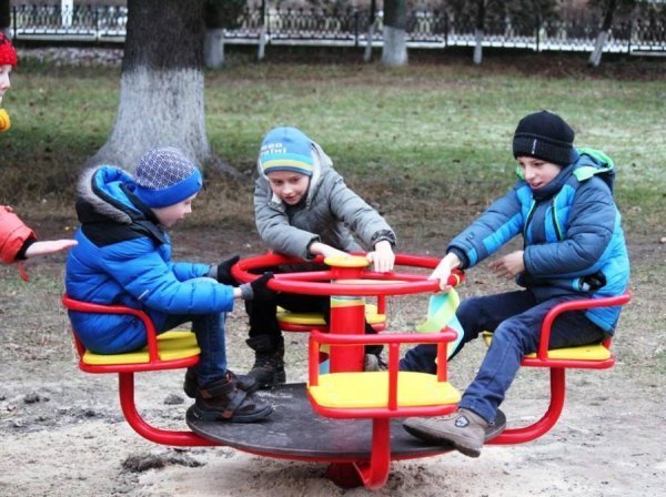 На Прибужжі активно відкривають дитячі майданчики