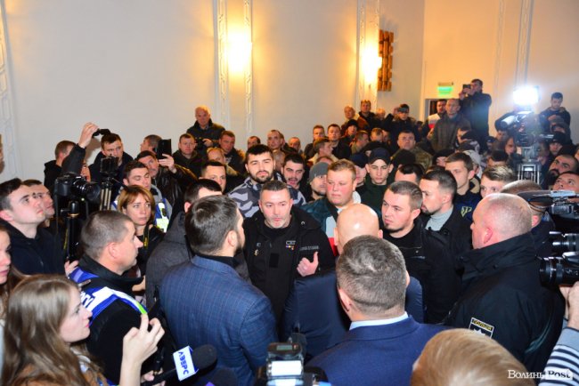 «Волинь – це не кар'єрна сходинка»: з якими претензіями атовці прийшли до Погуляйка. ФОТО