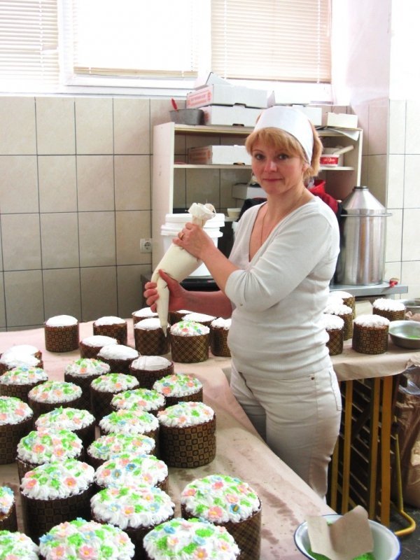 «ТЕРЕМНО ХЛІБ» благословили на виробництво великодніх пасок*