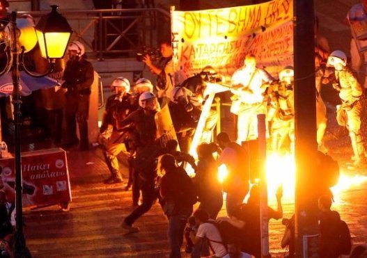 Кривавий протест у Греції. ФОТО