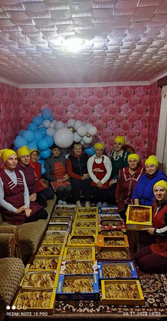 Усі - з однієї великої родини: 11 волинянок волонтерять для односельчан і їхніх побратимів