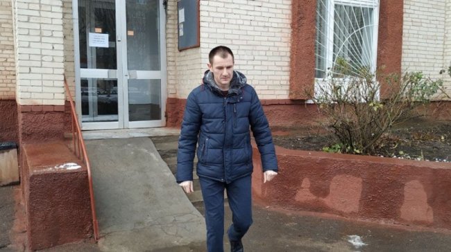 Жителі багатоповерхівки у Луцьку скаржать за сморід: що кажуть комунальники