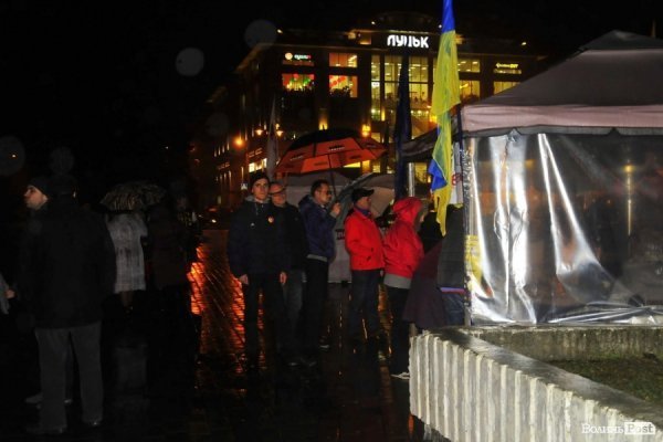 Вечірній Євромайдан у Луцьку. ФОТО