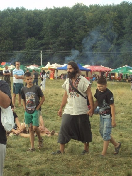 У Підкамені діди фестивалять разом із молоддю 