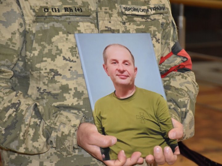У Луцьку попрощалися із захисником України Олександром Бондаренком